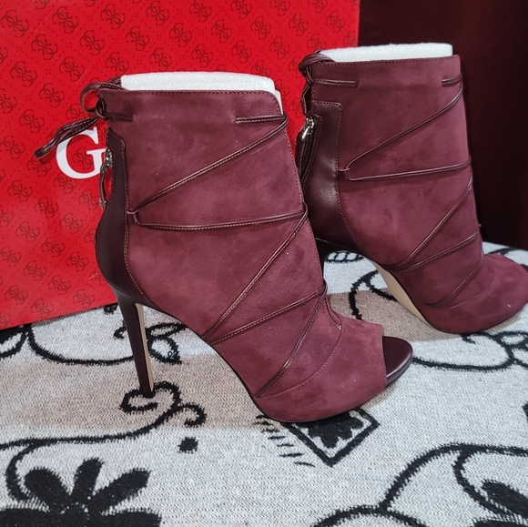 Guess Booties Size 8.5 - Picture 4 of 9